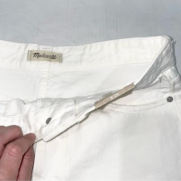 Madewell Relaxed Denim Shorts in White Size 29 New Cut Off High Rise - Picture 3 of 8